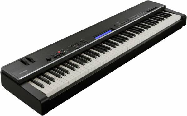 YAMAHA CP4